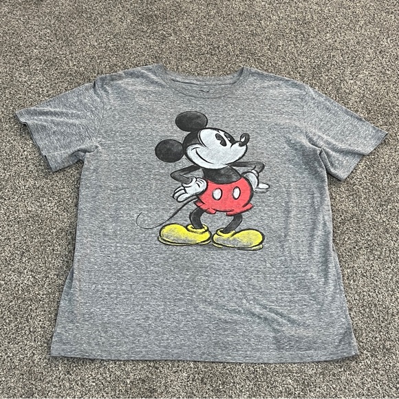 Disney Mickey Mouse Gray Ultrasoft T-Shirt Men’s Size Large - Picture 1 of 4